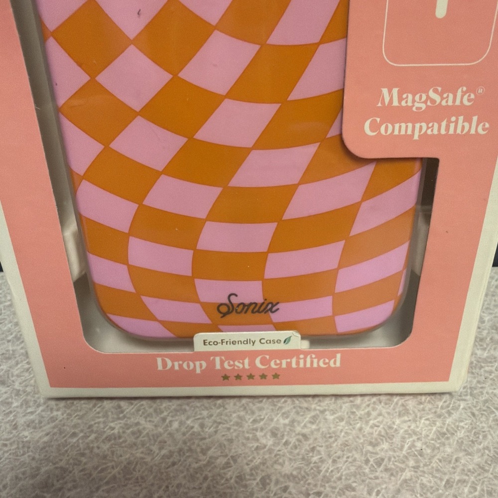 Sonix Apple iPhone 15‎ Pro Case MagSafe Compatible Checkmate Pink/Orange - Picture 4 of 5